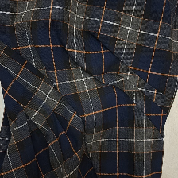 ZARA WOMAN PEPLUM PLAID SLEEVELESS BLOUSE SIZE L - Picture 2 of 5